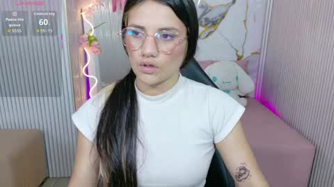 Snapshot of chiara_tay chatting on May 22, 2026, 7:19 pm Chiara online show from May 22, 2026, 7:19 pm