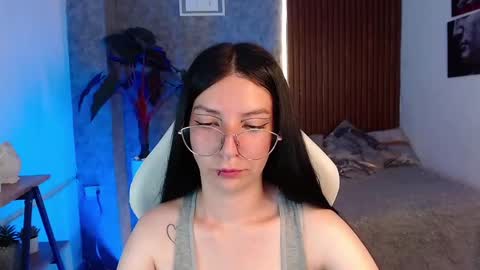 Snapshot of chiaraa_fiore chatting on March 7, 2025, 12:04 am Chiara online show from March 7, 2025, 12:04 am