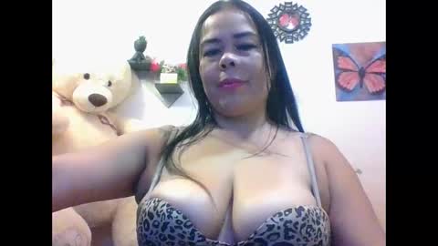 Snapshot of chiarafioree chatting on September 30, 2025, 9:20 pm ChiaraFioree online show from September 30, 2025, 9:20 pm