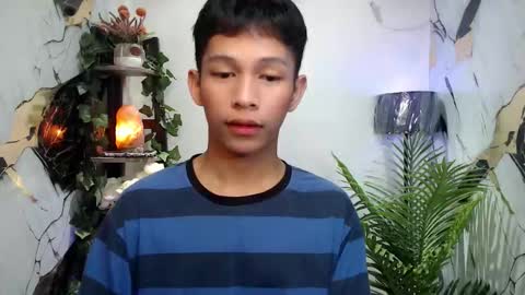 Snapshot of chick_renz chatting on October 9, 2025, 4:38 pm chick_renz online show from October 9, 2025, 4:38 pm