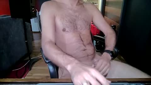 chicpit online show from November 16, 2025, 6:57 pm