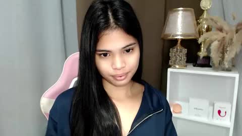 CRISTINE3. online show from April 18, 2026, 10:32 pm