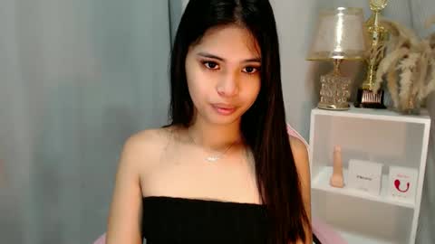 Snapshot of chictemptation_ chatting on April 25, 2026, 12:24 am CRISTINE3. online show from April 25, 2026, 12:24 am