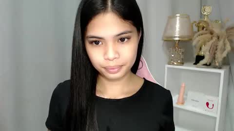 Snapshot of chictemptation_ chatting on May 3, 2026, 11:55 pm CRISTINE3. online show from May 3, 2026, 11:55 pm