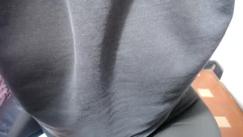 Chikys   online show from November 4, 2025, 4:17 pm