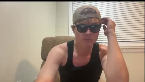 chill_fit_guy online show from August 9, 2026, 1:07 am