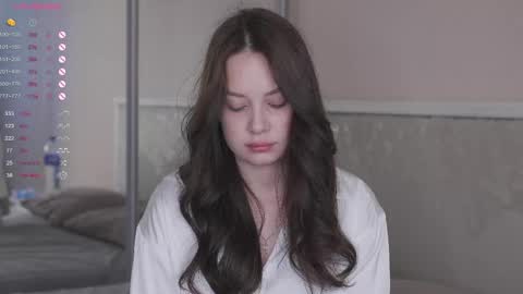 Snapshot of chillgirlll chatting on May 19, 2026, 4:52 am Nicole online show from May 19, 2026, 4:52 am