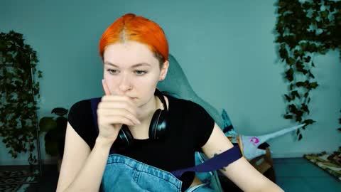 Bella online show from October 18, 2025, 5:43 am