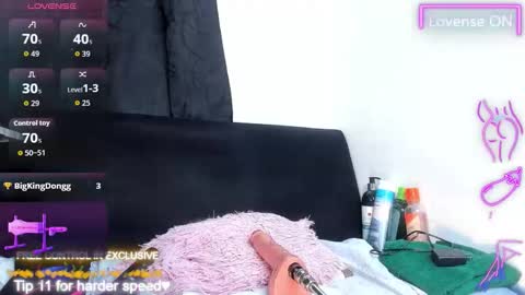 chiquihornymature online show from November 18, 2025, 9:52 pm