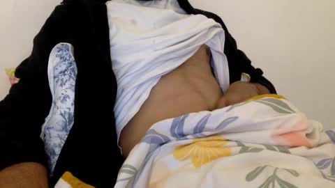 Snapshot of chirumiru123 chatting on January 15, 2026, 2:43 pm chirumiru123 online show from January 15, 2026, 2:43 pm