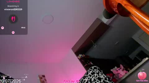 Snapshot of chloe_cooperr chatting on July 20, 2026, 10:39 am chloe_cooperr online show from July 20, 2026, 10:39 am