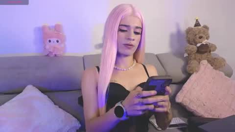 Embeer online show from April 18, 2026, 2:26 am