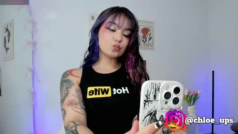 Chloe  online show from April 24, 2026, 2:25 am