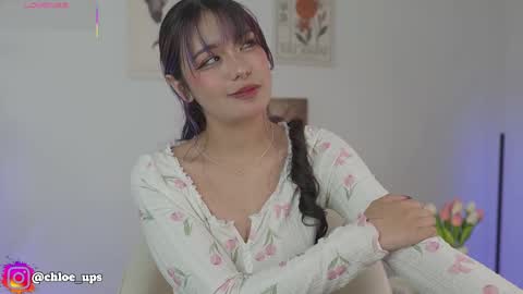 Snapshot of chloe_evans12 chatting on May 22, 2026, 4:30 am Chloe online show from May 22, 2026, 4:30 am