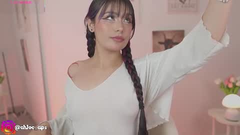 Snapshot of chloe_evans12 chatting on June 17, 2026, 5:21 am Chloe online show from June 17, 2026, 5:21 am