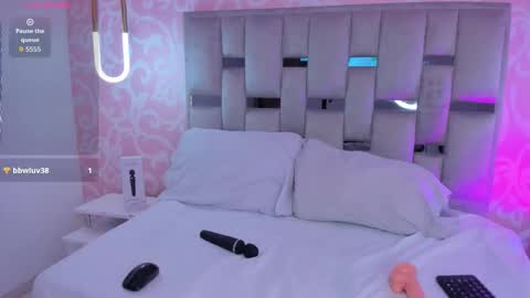 Snapshot of chloe_joness1 chatting on November 30, 2025, 1:42 am chloe_joness1 online show from November 30, 2025, 1:42 am