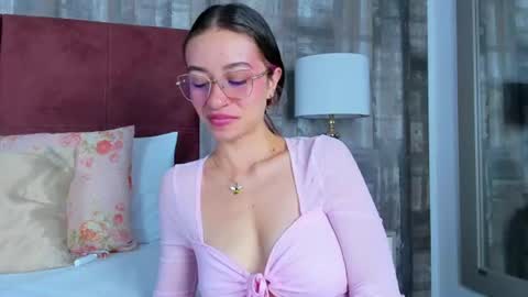 Snapshot of chloe_key chatting on July 30, 2026, 6:51 pm chloe_key online show from July 30, 2026, 6:51 pm