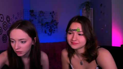 chloe_ley online show from April 19, 2026, 7:16 pm