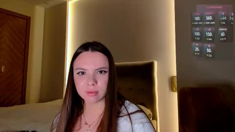 Chloe online show from October 11, 2025, 6:17 pm