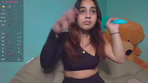 Snapshot of chloe_maia1 chatting on December 2, 2024, 2:09 am AMY online show from December 2, 2024, 2:09 am