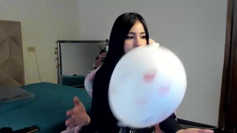 Chloe online show from March 4, 2026, 9:10 pm