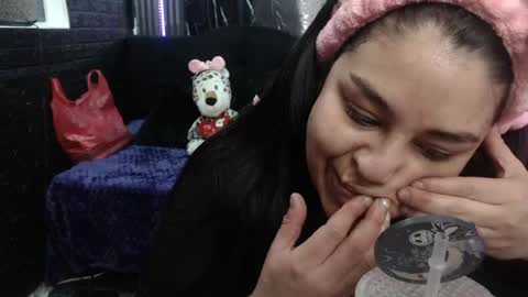 chloe_smith5 online show from June 26, 2026, 1:26 pm