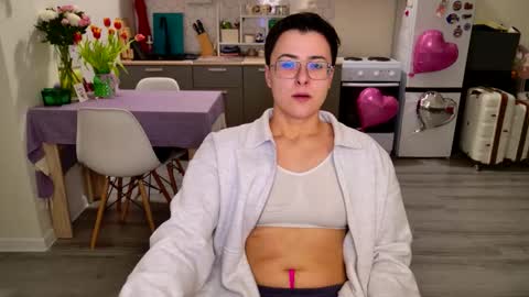 Eva and Sandra online show from February 16, 2026, 8:16 pm