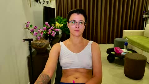 Eva and Sandra online show from May 31, 2026, 6:09 pm