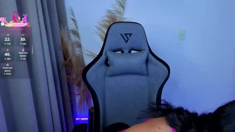 Chloe online show from April 17, 2026, 11:02 am