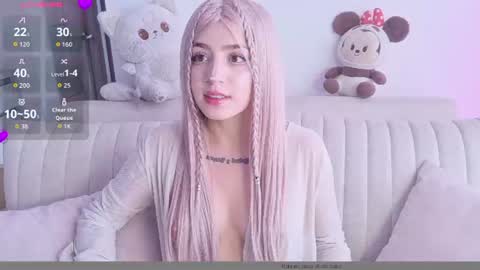 Chloe online show from August 2, 2026, 9:02 pm