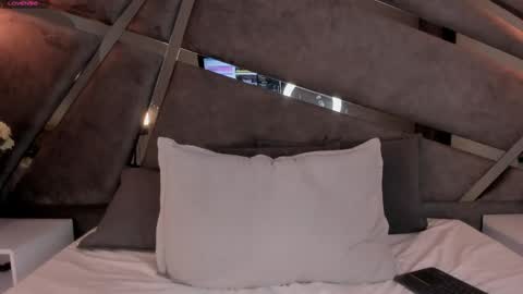 chloee_parkerr online show from April 24, 2026, 4:15 am