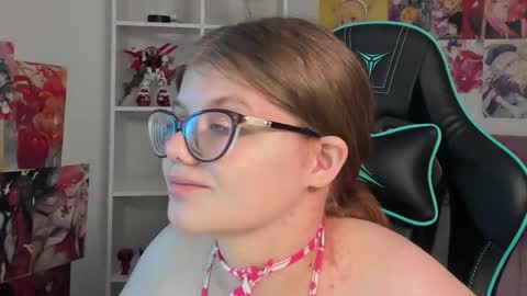 ChloeHalses online show from January 14, 2026, 5:13 am