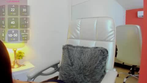 Snapshot of chloeharper_ chatting on November 26, 2025, 1:23 pm Chloe Harper online show from November 26, 2025, 1:23 pm