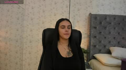 Snapshot of chloeharper_ chatting on May 28, 2026, 11:40 am Chloe Harper online show from May 28, 2026, 11:40 am