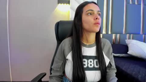 Snapshot of chloeharper_ chatting on May 30, 2026, 11:51 am Chloe Harper online show from May 30, 2026, 11:51 am