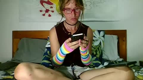 Snapshot of chloehazex chatting on October 16, 2025, 4:24 am Chloe Haze online show from October 16, 2025, 4:24 am