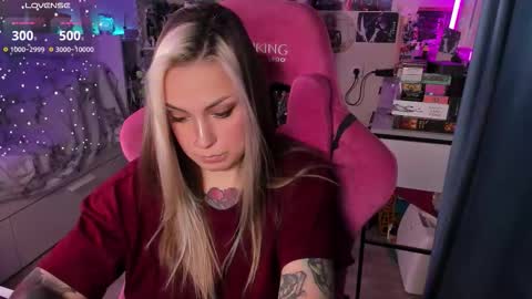 Snapshot of chloekohaku chatting on November 22, 2025, 8:57 am ChloeKohaku online show from November 22, 2025, 8:57 am