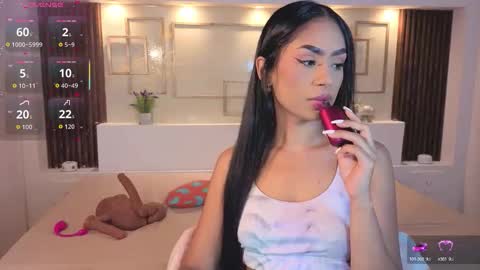 Snapshot of chloemoon9 chatting on September 27, 2025, 11:48 am Chloe Moon online show from September 27, 2025, 11:48 am