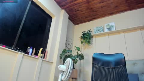 Chloe rosse online show from January 27, 2025, 1:37 am