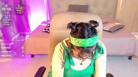 Chloe rosse online show from September 10, 2025, 1:27 am