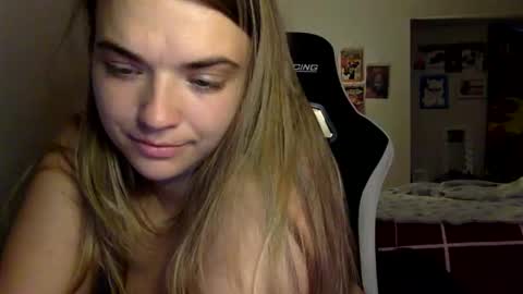 Chloe Lane online show from December 4, 2025, 11:24 pm