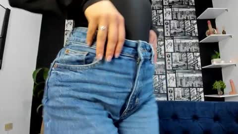 ChloeTurner  online show from November 29, 2025, 8:12 pm