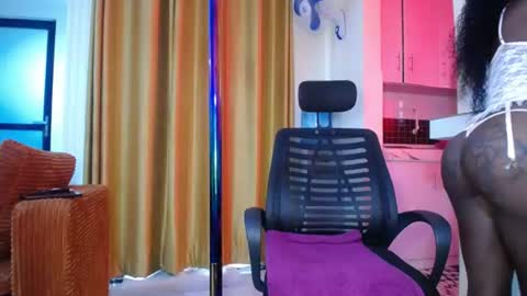Snapshot of choco_fordaddy chatting on July 15, 2026, 12:43 pm choco_fordaddy online show from July 15, 2026, 12:43 pm