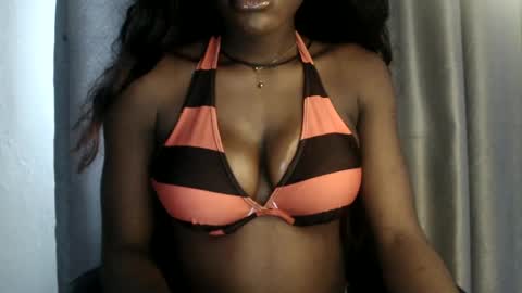 Snapshot of choco_nanstyxx chatting on March 1, 2025, 1:40 pm mila online show from March 1, 2025, 1:40 pm
