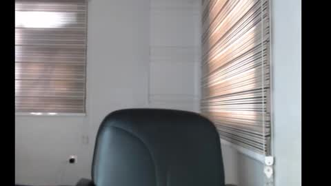 choco_petitqueen online show from December 4, 2025, 8:12 am