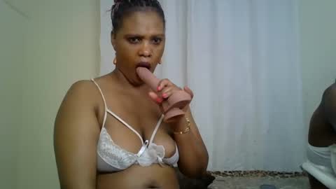 VIOLET online show from February 10, 2025, 8:10 pm