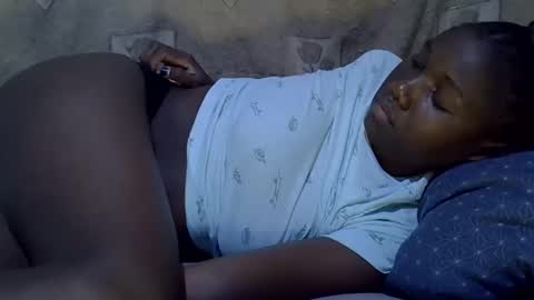 Snapshot of chocolate_baby2 chatting on March 4, 2025, 5:32 am chocolate_baby2 online show from March 4, 2025, 5:32 am