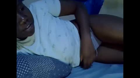 Snapshot of chocolate_baby2 chatting on October 1, 2025, 8:09 am chocolate_baby2 online show from October 1, 2025, 8:09 am