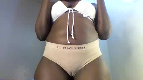 chocolate babes online show from November 13, 2025, 5:23 pm