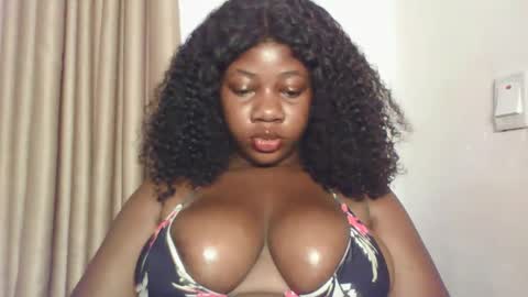 chocolateassgirl61 online show from November 20, 2025, 7:30 am